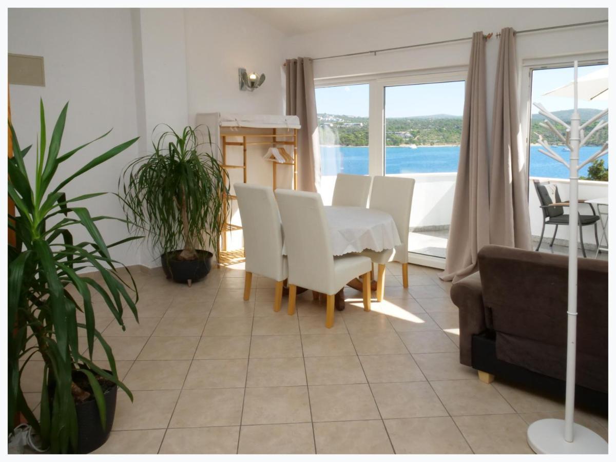 The Peninsula Apartment Primosten Bagian luar foto