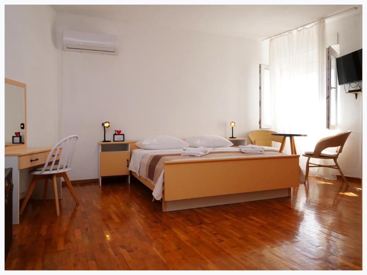 The Peninsula Apartment Primosten Bagian luar foto